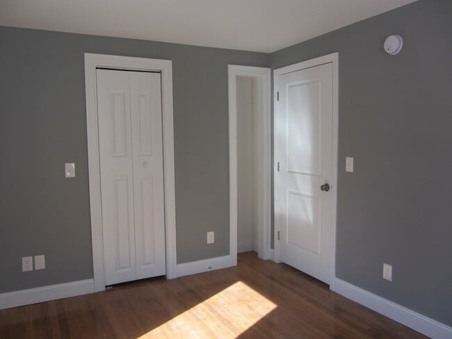 Building Photo - 59 Western Ave