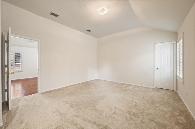 Building Photo - 12113 Thicket Bend Dr