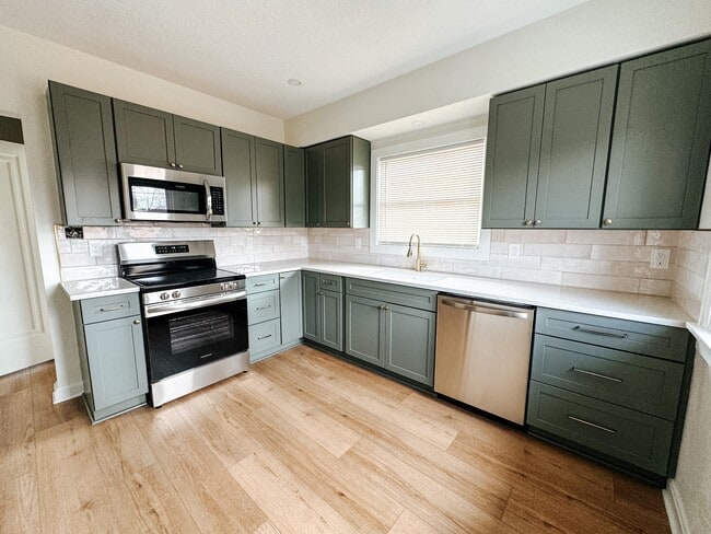 Building Photo - 2331 N 54th St