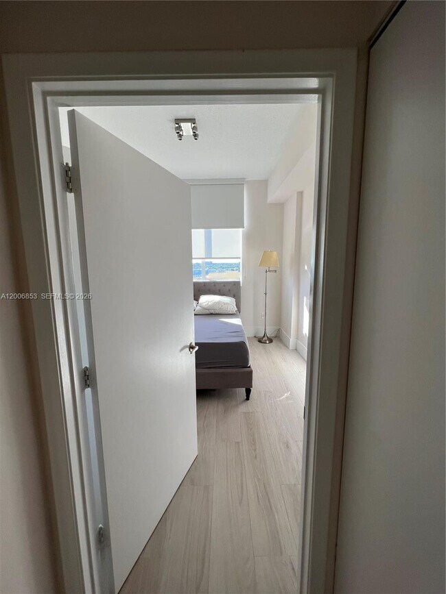 Building Photo - 18800 NE 29th Ave