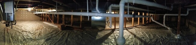 Building Photo - 409 S Broadway Ave