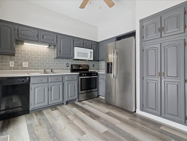 Building Photo - 14228 S Napa Cir