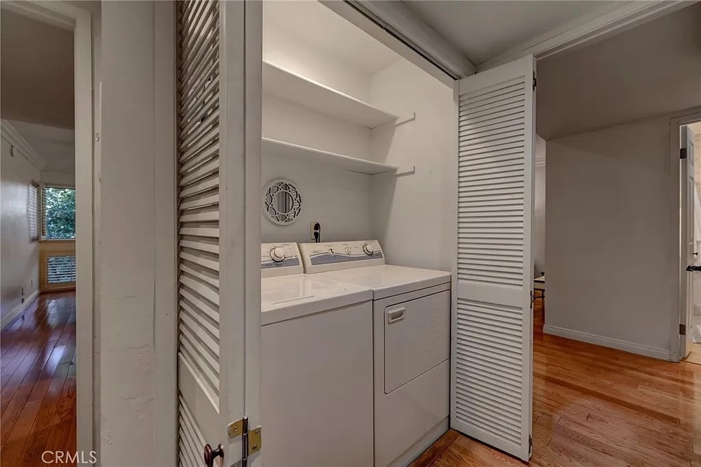 Building Photo - 15335 Magnolia Blvd