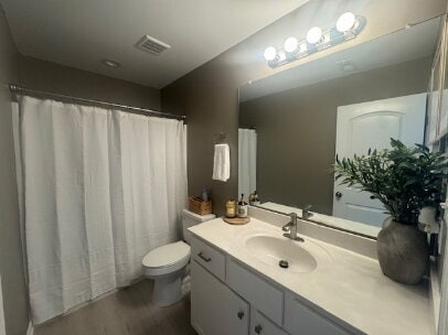 Building Photo - Coming Soon 9/15 – Beautiful 3 Bed, 3 Bath End-Unit Townhome!