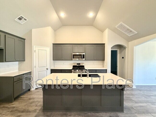 Building Photo - 1422 E Utica Pl