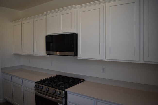 Building Photo - 4123 Scarlet Ct
