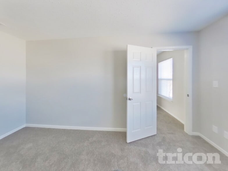 Building Photo - 8343 Weathervane Cir