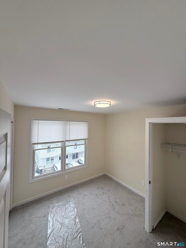 Building Photo - 78 York St