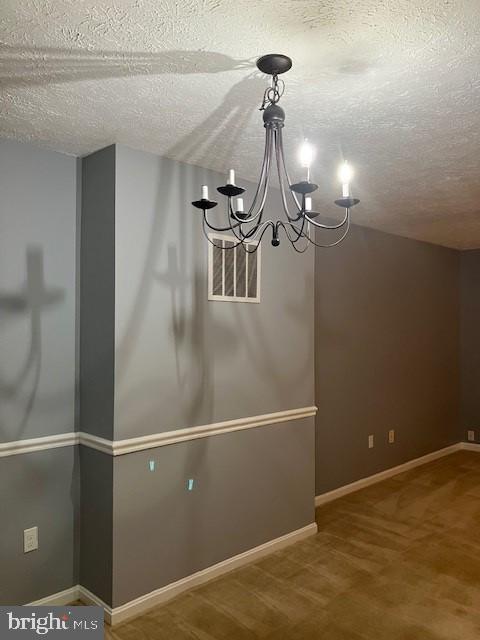Building Photo - 22416 Greenview Ct