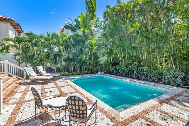 Building Photo - 142 Seabreeze Ave