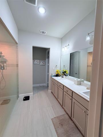 Building Photo - 208 Hardwood Trl