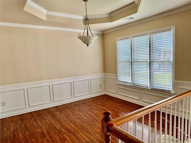 Building Photo - 5530 Huntington Mist Dr