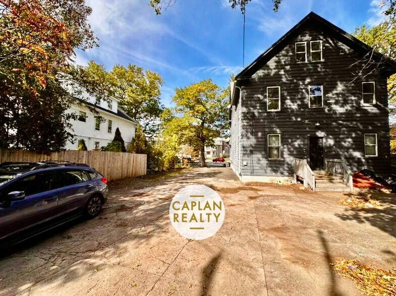 Building Photo - 2 Derby Ave