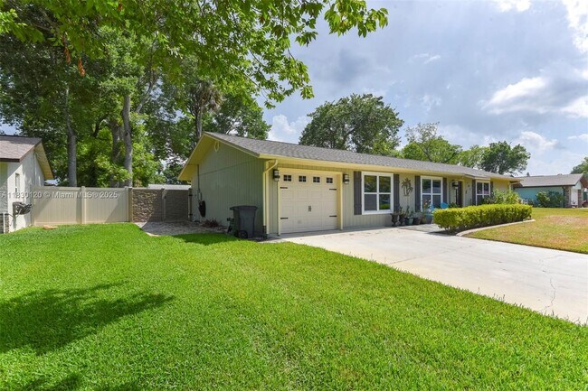 Building Photo - 781 Little Pine Dr
