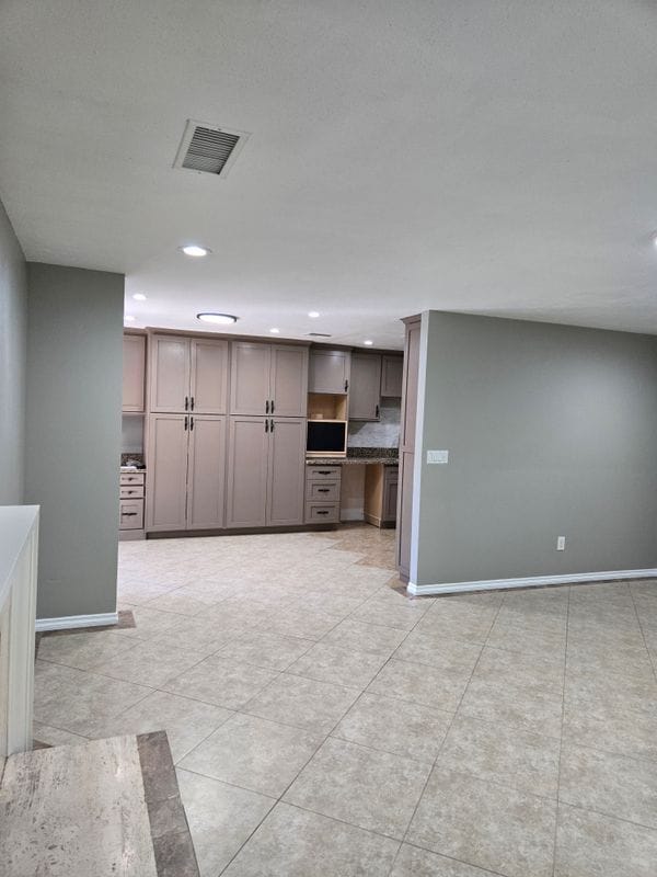 Building Photo - 2504 N Bourbon St