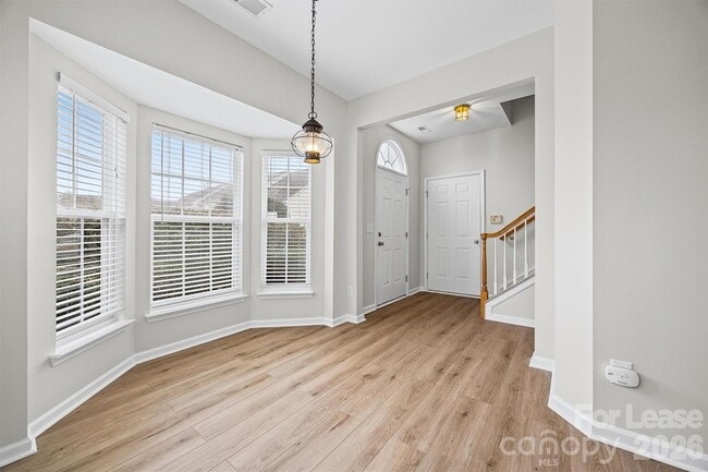 Building Photo - 616 Bayou Cir