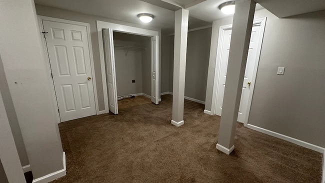 Building Photo - 4 bedrooms & 3 bath in Decatur!