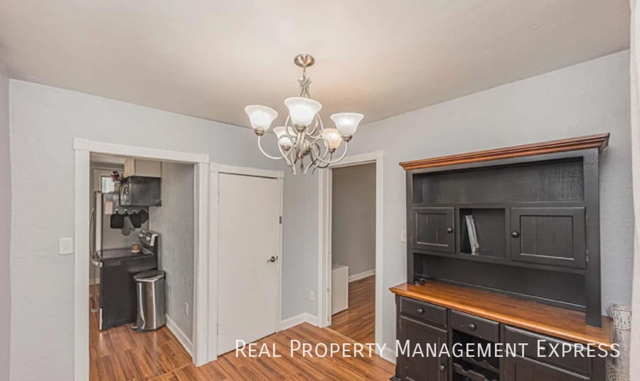 Building Photo - 4 Bedroom 2 Bathroom Home in Sioux Falls