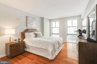 Building Photo - 616 E Street NW Unit 321