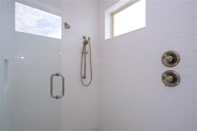 Building Photo - 13735 Larkton Ln