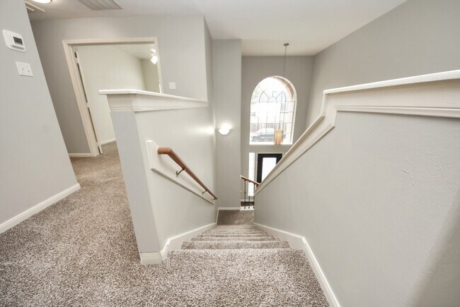 Building Photo - 1802 Whispering Forest Dr