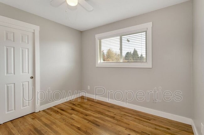 Building Photo - 8045 SW Thorn St