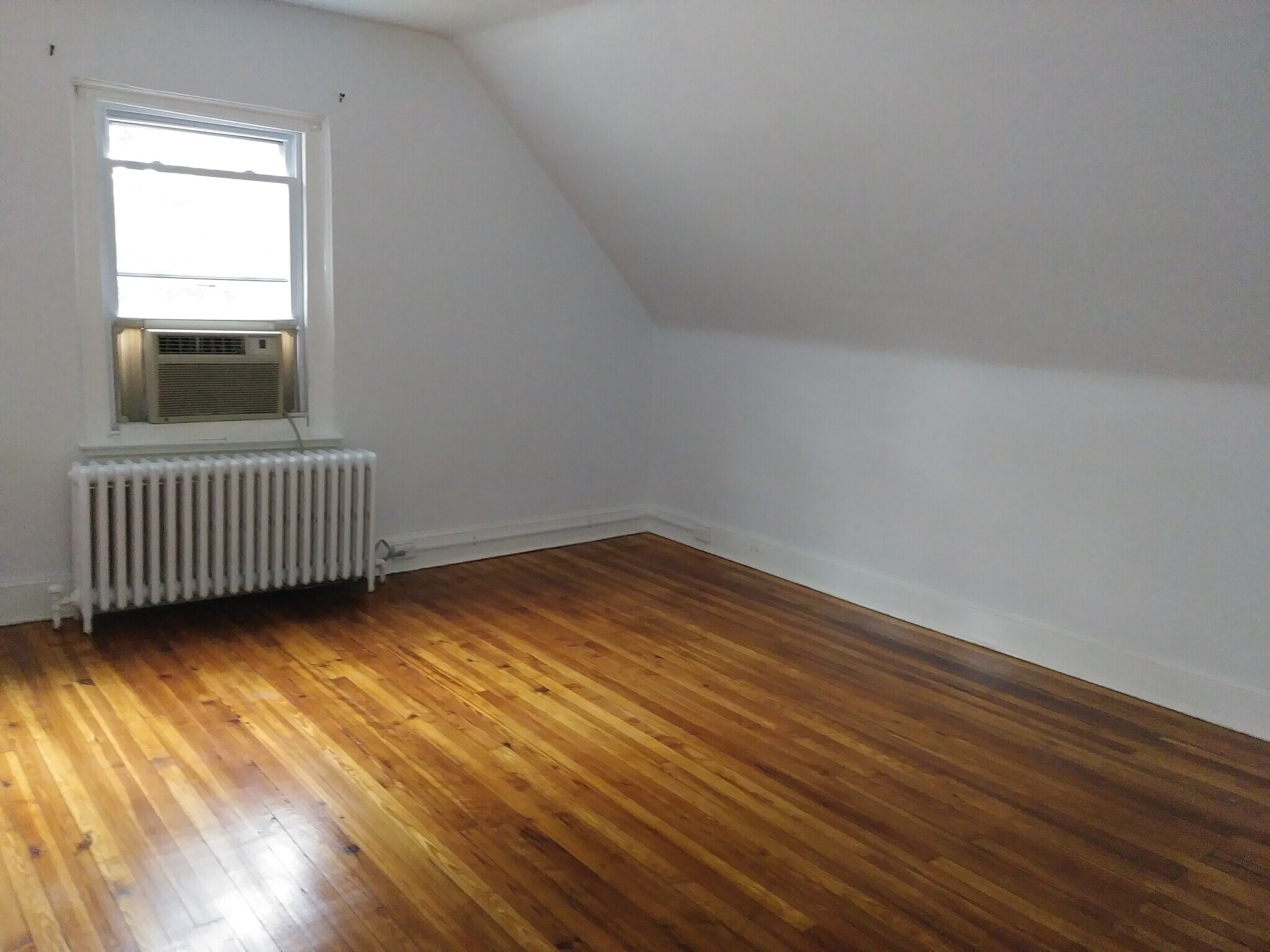 Building Photo - 331 Harrison Ave