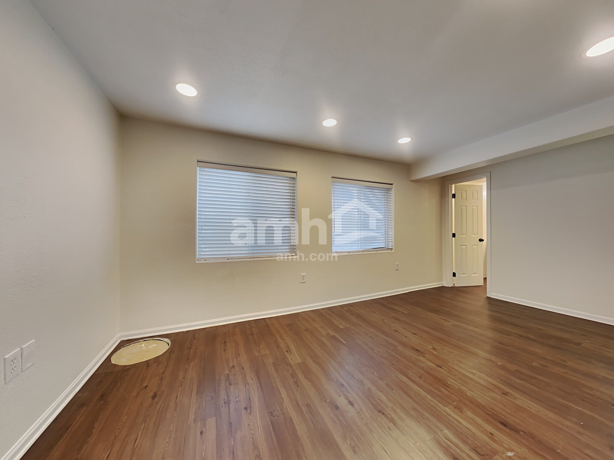 Building Photo - 4555 N Gibraltar St