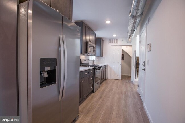 Building Photo - 1611 Swain St
