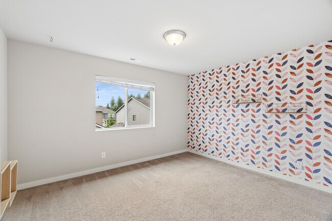 Building Photo - 6813 Sweetgum Ave NE