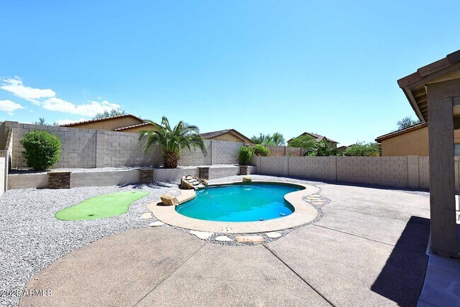 Building Photo - 18443 W Paseo Way