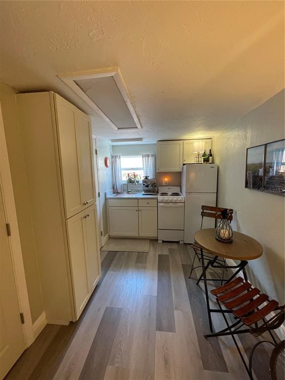 Building Photo - 7209 Boca Ciega Dr
