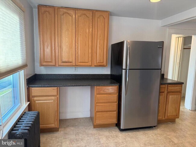 Building Photo - 15 Brewer Ave