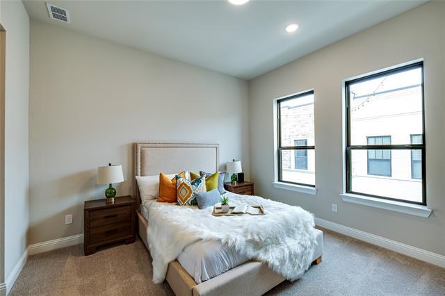 Building Photo - 307 Sunset Ln