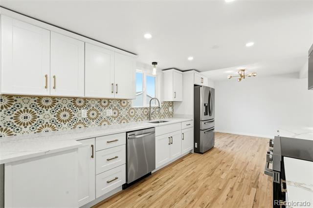 Building Photo - 6752 S Dahlia Ct