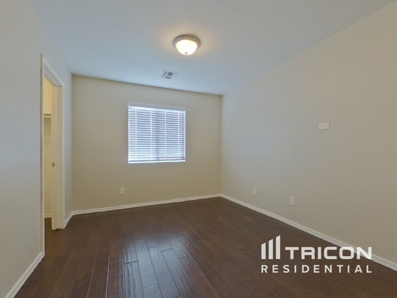 Building Photo - 22956 W La Pasada Blvd