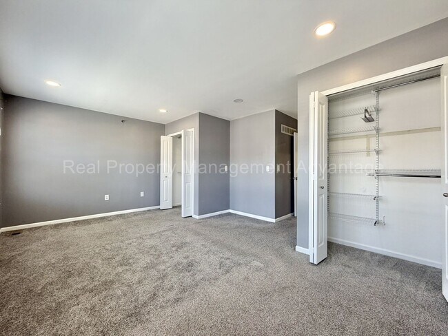 Building Photo - Rare and Modern Downtown Southfield Condo with 3 Beds, 2.5 Baths + 2-Car Garage