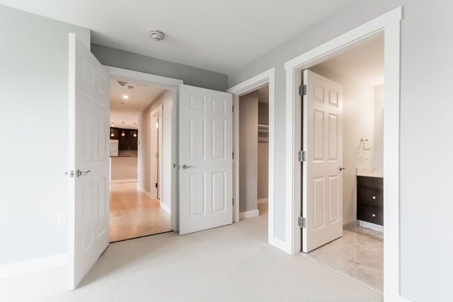 Building Photo - 2BR/2BA East Bayside Luxury Condo Near Old Port, W/D, Parking, Central AC, Views