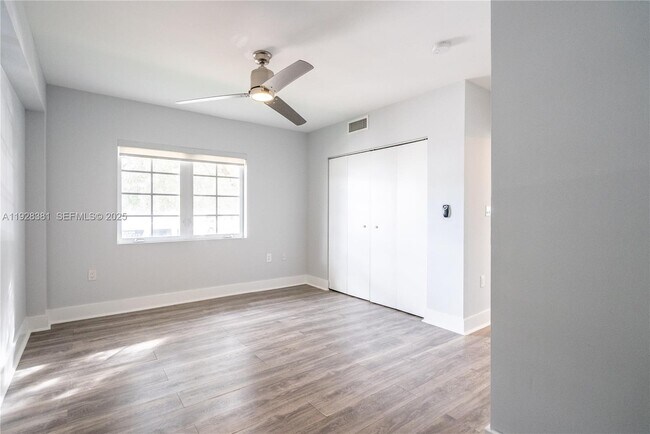 Building Photo - 331 85th St