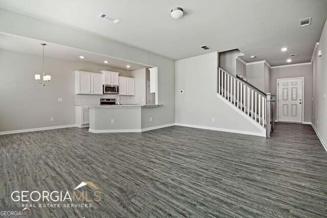 Building Photo - 6 Sepia Oak Dr