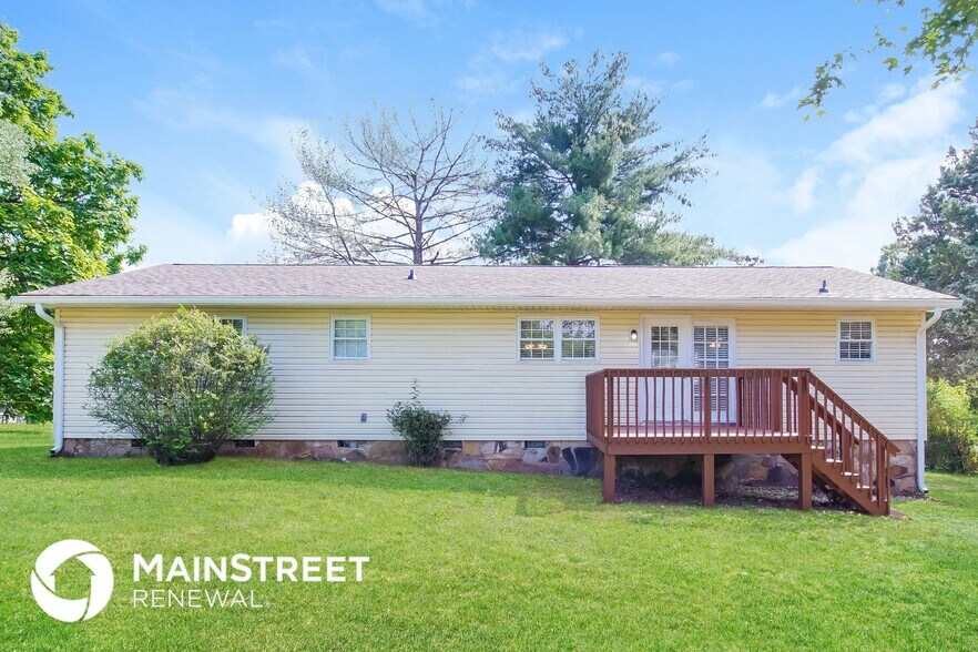 Building Photo - 7441 Homestead Dr