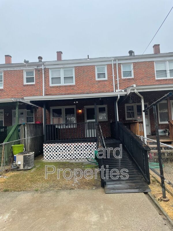 Building Photo - 2221 Southorn Rd