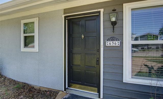 Building Photo - 636 Timberline Dr