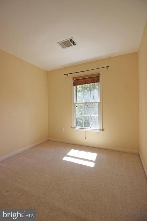Building Photo - 11799 Valley Ridge Cir