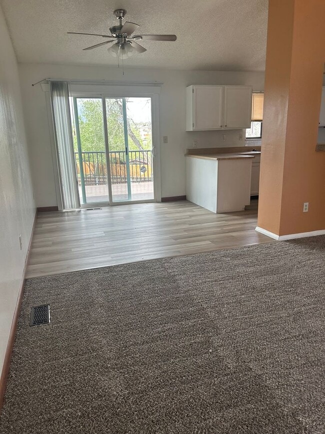 Building Photo - $1950 2 Bed/2 Bath + Bonus Room On Spacious Corner Lot off Briargate