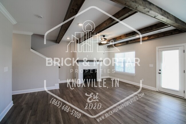 Building Photo - 1669 Spring Berry Ln