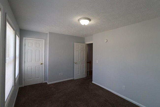 Building Photo - 209 Coburn Dr