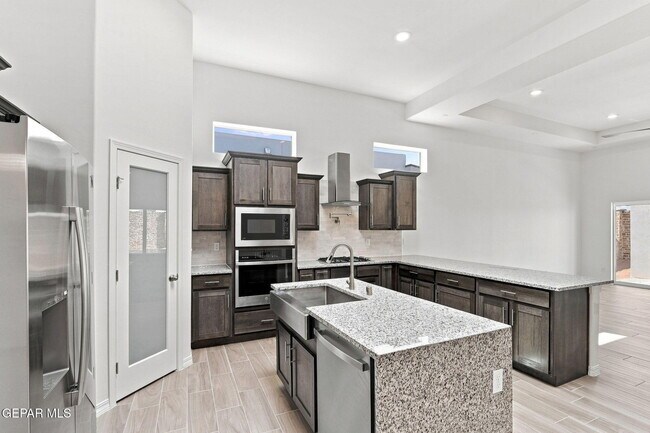 Building Photo - 15321 Promise Ct