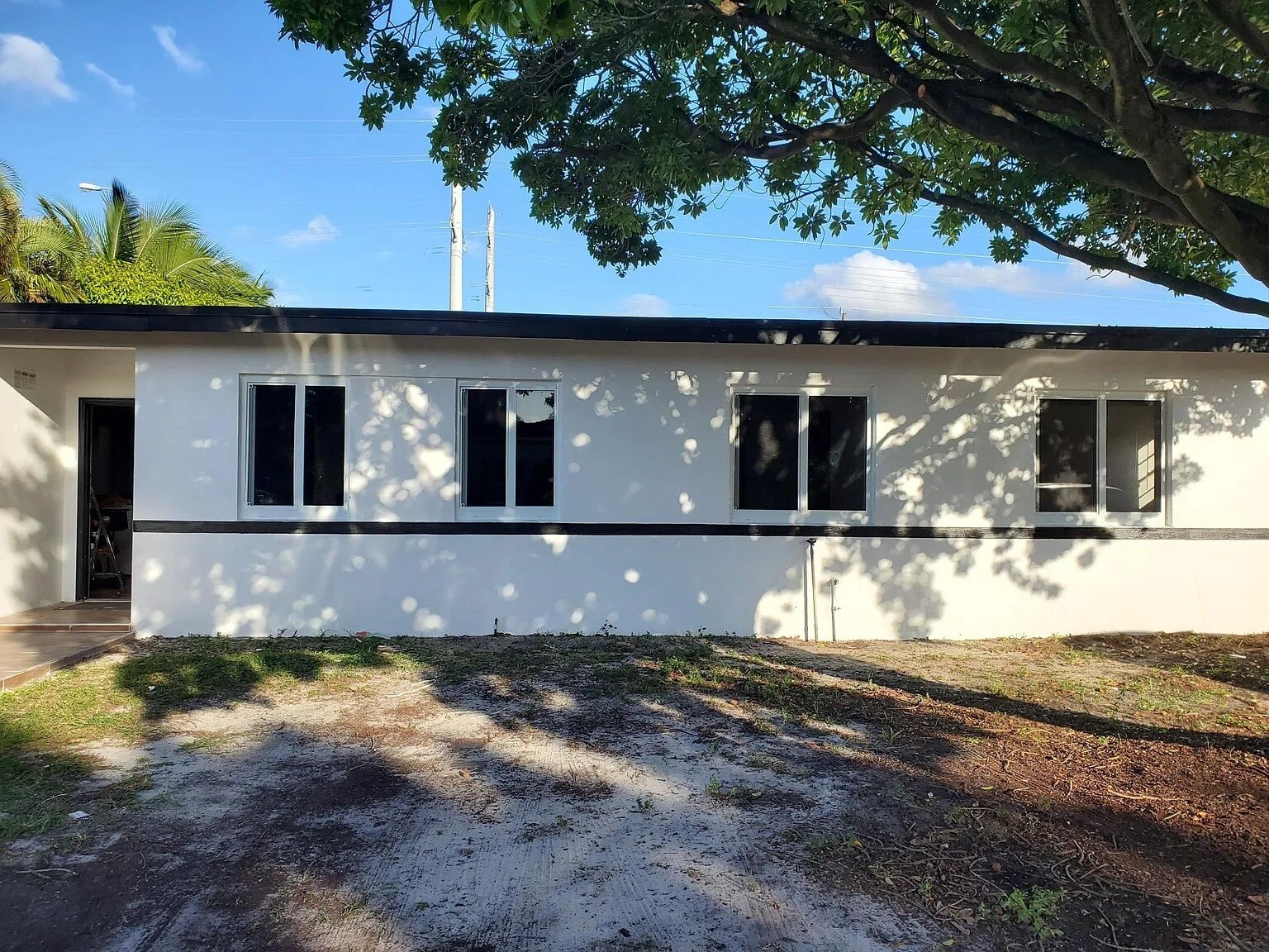 Building Photo - 3201 SW 98th Ave