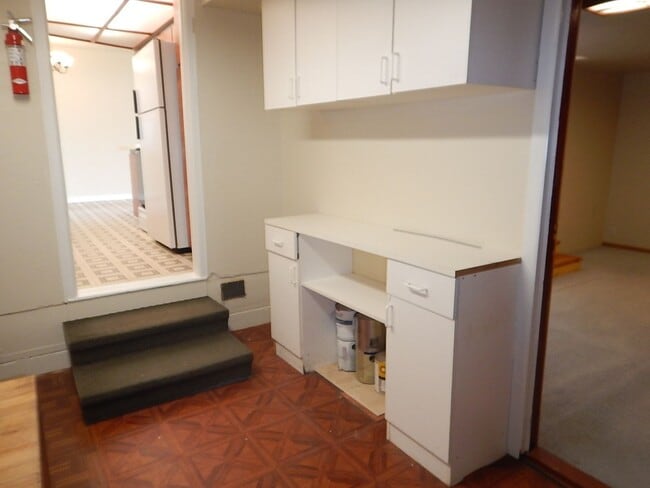 Building Photo - 3 Bedroom, 1 Bathroom in Heights Subdivisi...